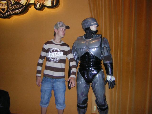 Ich mit Robocop im Movie Park Germany