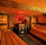 Der Innenbereich der Sauna Der Innenbereich der Sauna